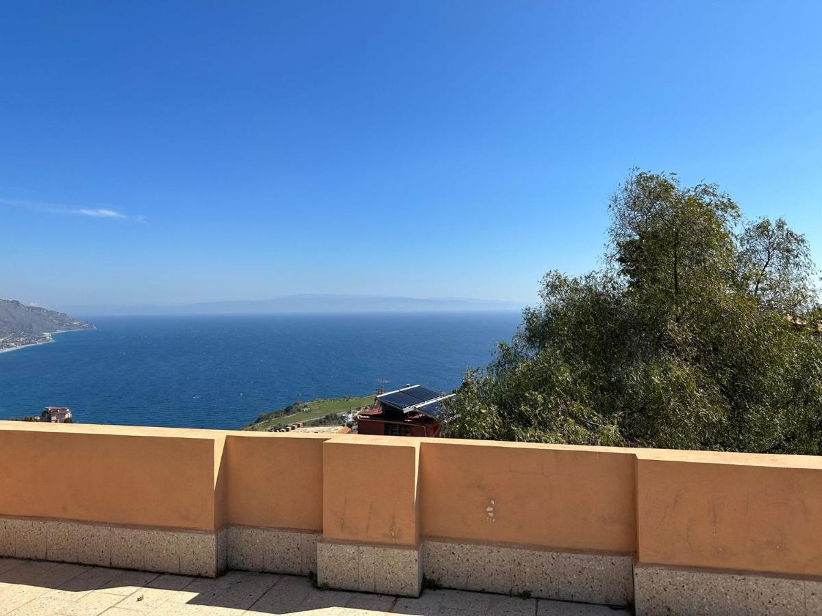 Mira Taormina Rooms Экстерьер фото
