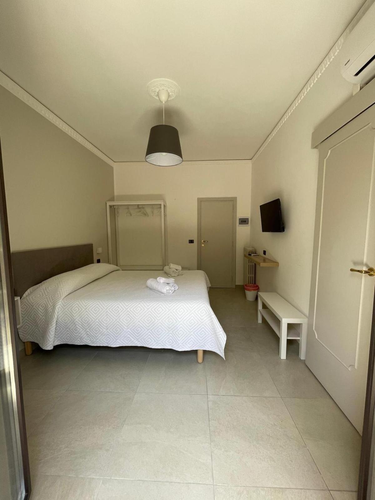 Mira Taormina Rooms Экстерьер фото